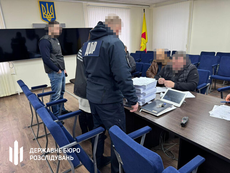 депутат закуповував для ЗСУ неякісний одяг