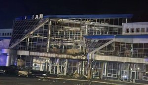 У Дарниці загинув залізничник, пошкоджено вокзал у Роздільній