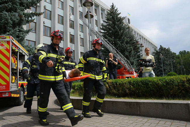 Навчання в Рівному: ОДА звільняли від терористів 01