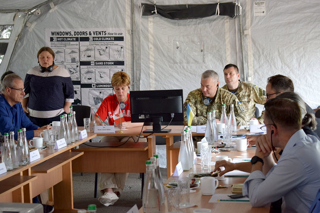 Міністр міжнародного розвитку Канади Бібо відвідала зону проведення ООС 03 Міністр міжнародного розвитку Канади Бібо відвідала зону проведення ООС 03