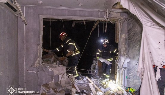 Внаслідок атаки БпЛА пошкоджено житлову багатоповерхівку в Харкові.