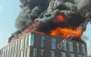 у москві горить елітний житловий комплекс