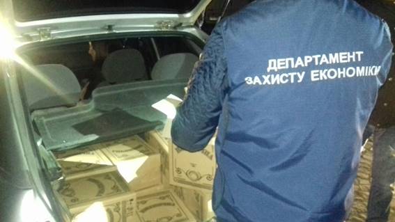Полиция нейтрализовала преступную группу, занимавшуюся массовым изготовлением и продажей фальсифицированного алкоголя на Закарпатье 07 Полиция нейтрализовала преступную группу, занимавшуюся массовым изготовлением и продажей фальсифицированного алкоголя на Закарпатье 07