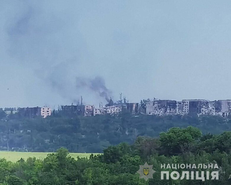 Рашисты за сутки 40 раз обстреляли Луганскую область из авиации и артиллерии. Есть погибшие и раненые, - Нацполиция 06