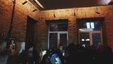 У сквот-галерею "Речовий доказ" нагрянула поліція. З будинку, яким за безцінь заволодів нардеп Довгий, хочуть виселити митців, - журналістка Седлецька. ФОТО+ВІДЕО