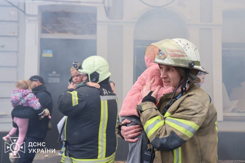 Сад в Харькове после удара шахида