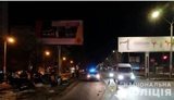 В Одессе автомобиль влетел в опору рекламного щита – двое погибших. ФОТОрепортаж