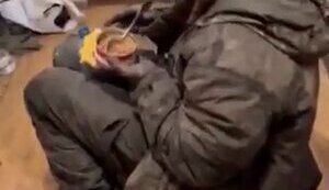"Our enemies will die like dew on sun!" - Russian prisoner teaches National Anthem of Ukraine. VIDEO