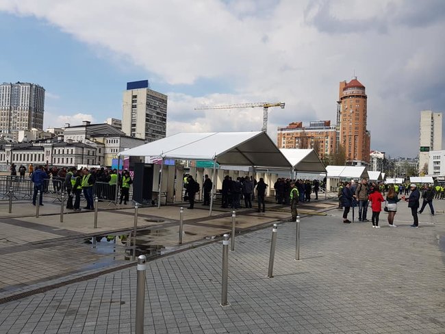 НСК Олимпийский готов к проведению дебатов, - министр Жданов 01