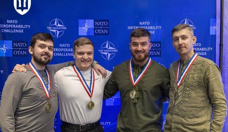 Українські військові перемогли на міжнародному хакатоні НАТО