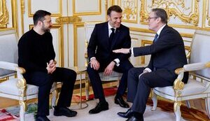 Zelenskyy, Macron, and Starmer had brief meeting before "coalition of willing". PHOTO