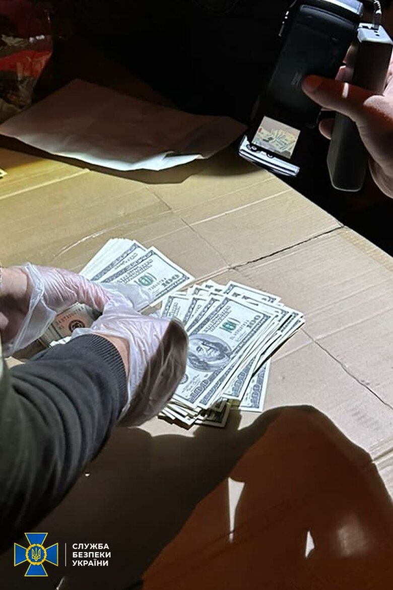 СБУ і ДБР у Фастові викрили прокурора, який вимагав $45 тис. за закриття кримінальної справи 03