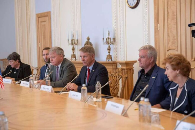 Конгресмени Віттман і Трон прибули до Києва та зустрілися зі Стефанчуком