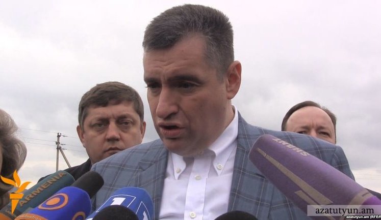 Некоторые представители блока Зеленского в Раде уже вышли с нами на связь, - депутат Госдумы РФ Слуцкий