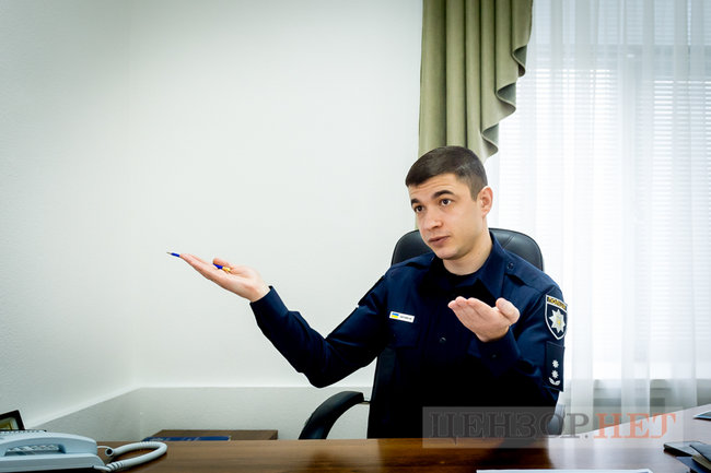 Начальник Департаменту міграційної поліції Нацполіції Сергій Пантелєєв: Канал був створений через ситуацію з ковідом. Люди добу пливли без їжі й води в контейнерах 04