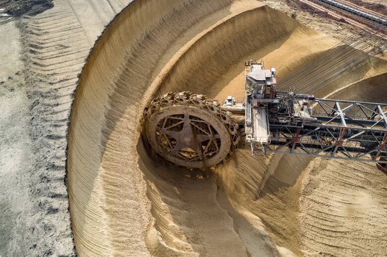 Справа Сенниченка: журналісти розповіли про аферу ексголови Фонду держмайна на 10 млрд грн 03 Справа Сенниченка: журналісти розповіли про аферу ексголови Фонду держмайна на 10 млрд грн 03