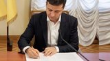 зеленский,подпись,подписал,зеленский_подписал,зеленский_подпись