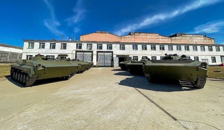 Житомирский бронетанковый завод подготовил для передачи ВСУ 26 БМП, через суд изъятых у польского поставщика, - Укроборонпром. ФОТО