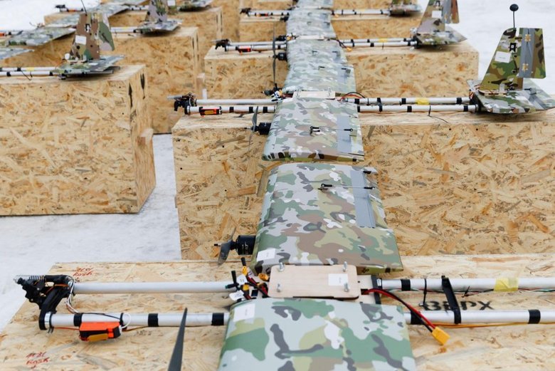 Бригадам ЗСУ передали велику партію дронів та іншої техніки