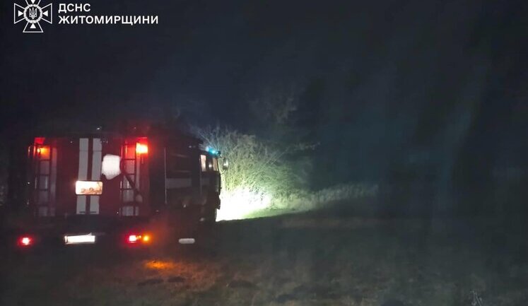 Наслідки атаки РФ на Житомирщину: виникла пожежа, без постраждалих. ФОТОрепортаж