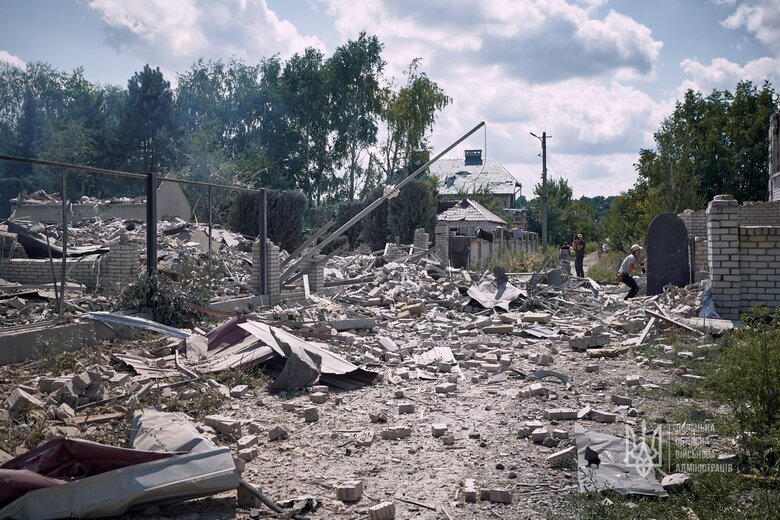 Russian missile attack on Kramatorsk: 2 houses completely destroyed. There are dead and wounded, - Kyrylenko 02