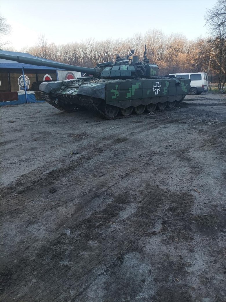 танк