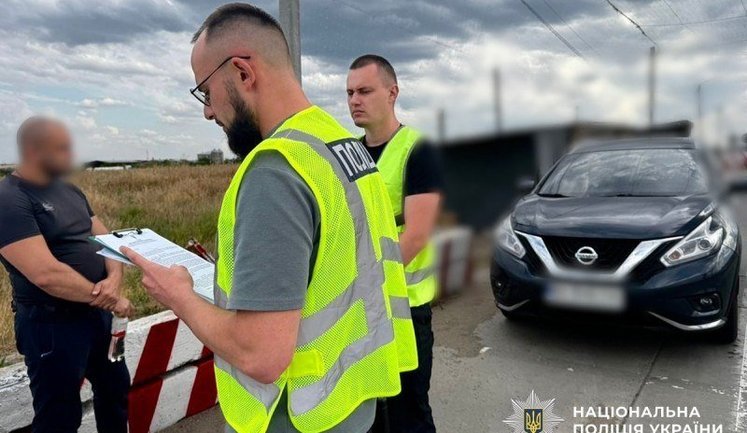 Road accident in Mykolaiv region leaves 12 dead: police have detained driver of SUV; charges are being prepared against him