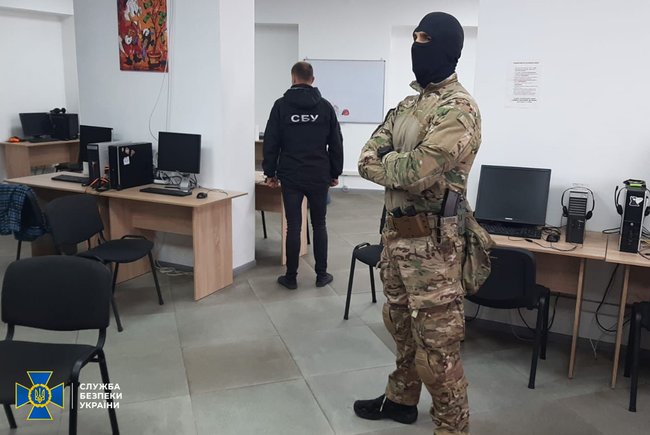 Подпольные колл-центры финансировали деятельность группировки криминального авторитета Леры Сумского, - СБУ 03 Подпольные колл-центры финансировали деятельность группировки криминального авторитета Леры Сумского, - СБУ 03