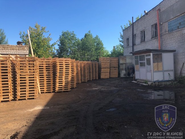 Податковою міліцією викрито схему незаконного експорту до РФ будівельних і пиломатеріалів: вилучено товару на 7 млн грн 01