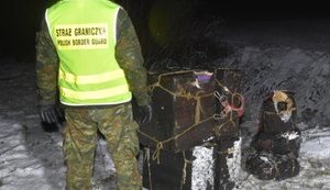 Польские пограничники задержали двух украинцев с более 100 килограммами янтаря