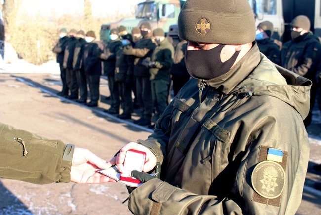 Ви щодня успішно виконуєте бойові завдання, - Нацгвардійці оперативно-тактичного угруповання Схід отримали нагороди від Командувача ООС 02