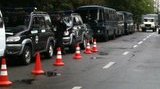 Сторонников Тимошенко под судом уже ждут "Беркут" и автозак. ФОТО