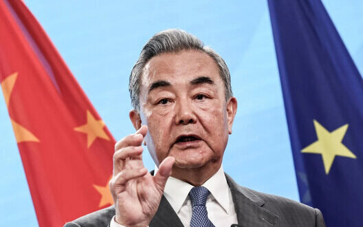 Kitajski zunanji minister ocenjuje pogovore med Ukrajino in Rusijo kot ključne