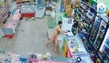 голий окупант у магазині окупованого Єнакієвого