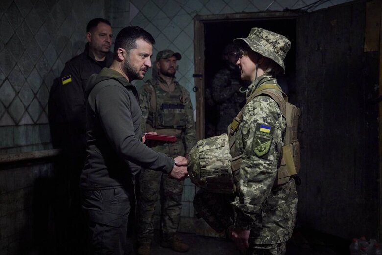 Zelensky arrived at front and congratulated soldiers on Day of Marine Corps of Navy of Armed Forces of Ukraine 04