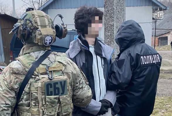 Будут судить двух буковинцев, которые хотели совершить теракт