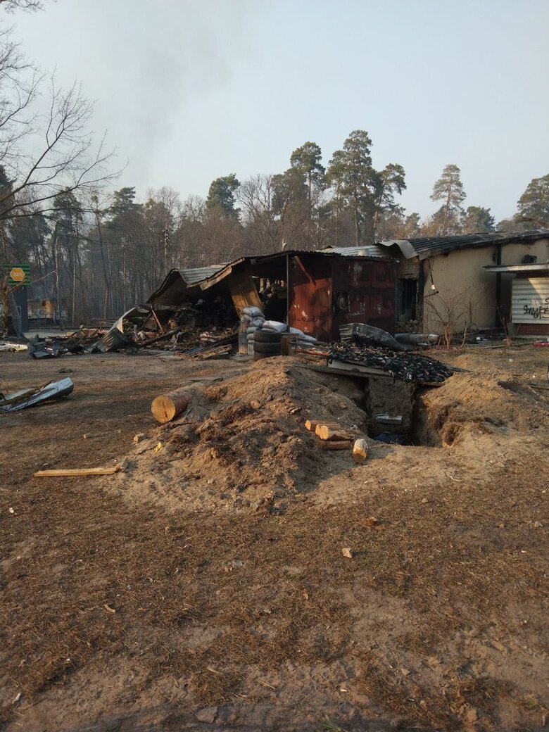 Ярослав Мовчун: У Пущі їздив один поліцейський. Йому треба пам’ятник поставити! Усе навколо гримить, прильоти, а він продовжував чергувати на своїй машині 03