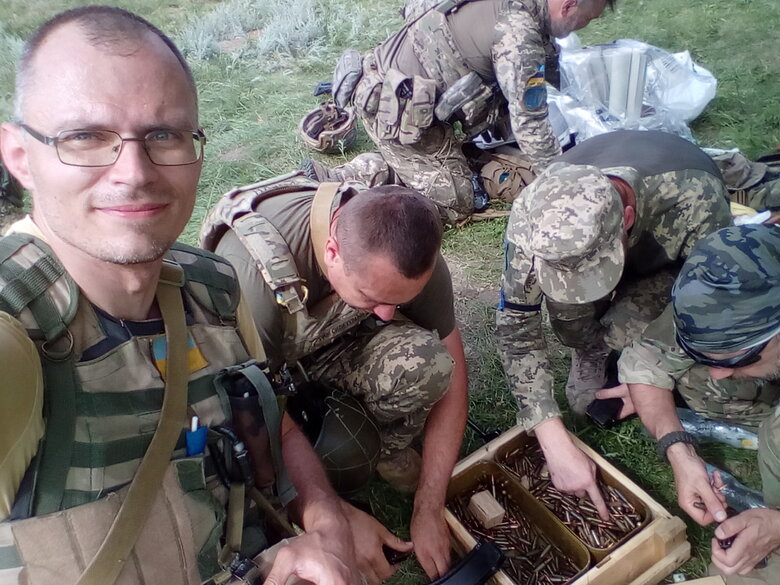 Сергій Огородник: Російські військові заговорювали зуби господарям, замикали їх на кухні для проведення бесіди, а решта в той час нишпорили по будинку й забирали цінні речі 08