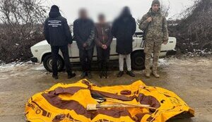 Прикордонники затримали переправника з човном та двома призовниками на Закарпатті, - ДПСУ. ВІДЕО+ФОТОрепортаж