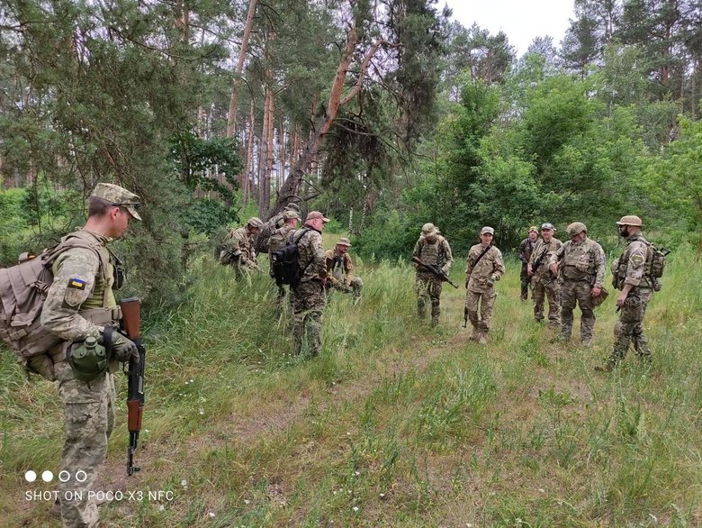 Якщо ми не чинитимемо спротив, то його доведеться чинити нашим дітям, - резервістка ТРО Марта Юзьків 02