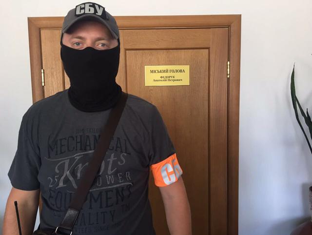 У прокуратурі повідомили подробиці обшуку в Бучанській міськраді 01