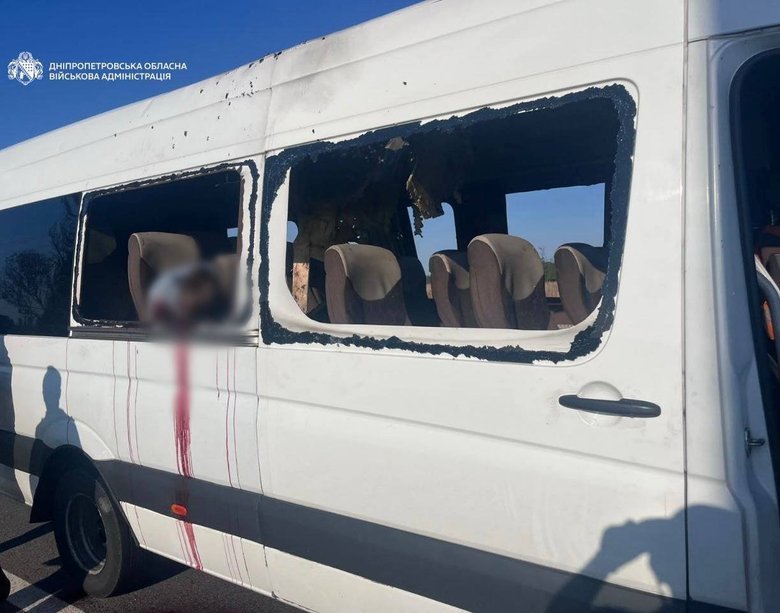 Рашисти вдарили по рейсовому автобусу на Нікопольщині: 5 загиблих