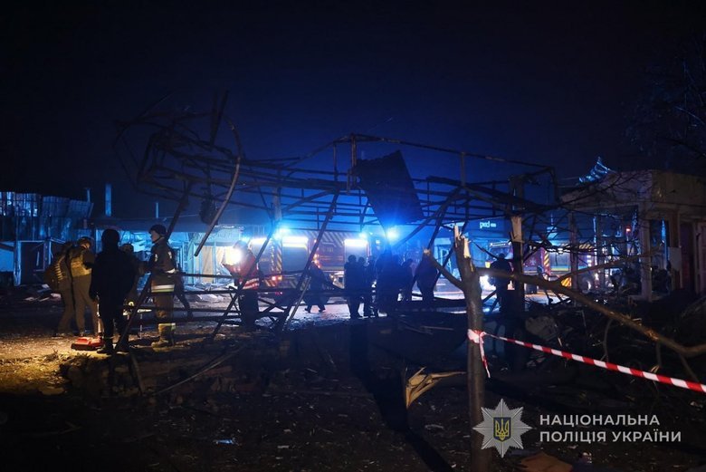 Запоріжжя під ударом РФ: авіабомба по ринку, є жертви