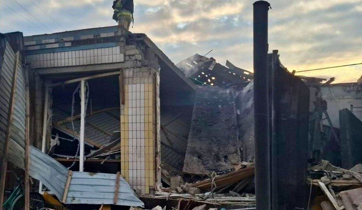 Ніч на Дніпропетровщині: під ударами РФ 4 райони, загинула людина, є поранені. ФОТО