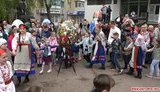 У Житомирі всіх охочих пригостили 100-кілограмовою писанкою із шоколаду. ВIДЕО