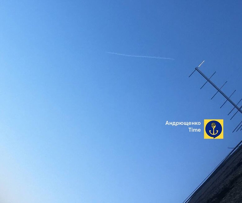 В окупованому Маріуполі лунають вибухи, працює ППО рашистів 03