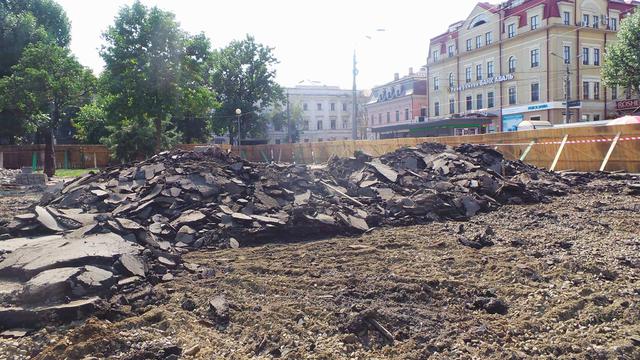 На Контрактовой площади в центре Киева началась масштабная реконструкция 09