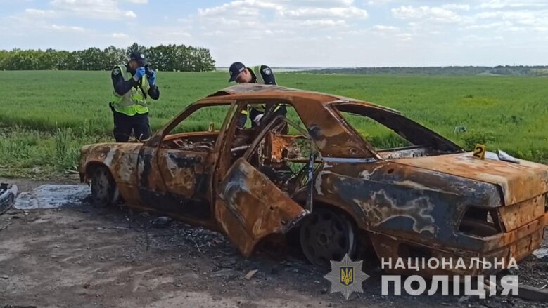 Собирали по кускам тело убитого оккупантами сына и 15 км пешком несли в село 03