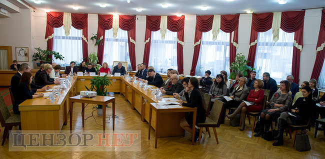 Украина должна действовать на опережение российской пропаганды по Крыму, - заявление ведущих украинских архивов 01