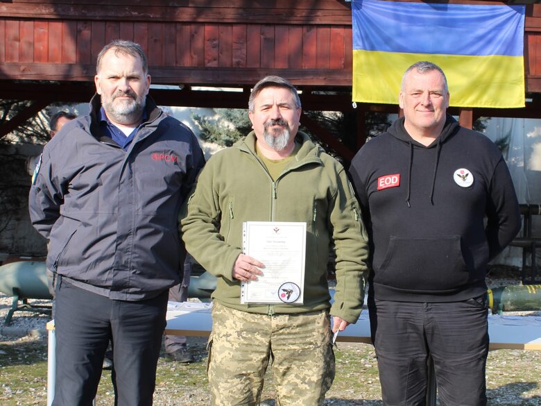 Українські сапери отримали міжнародні сертифікати